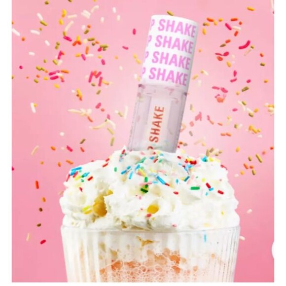 Makeup Revolution Lip Shake - Clear Sprinkles (4.6ml) - Picture 1 of 5